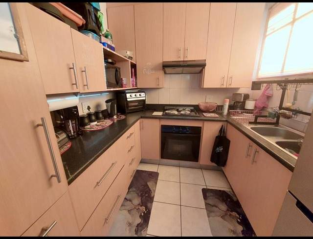 2 BEDROOM APARTMENT FOR SALE IN PRETORIA GARDENS